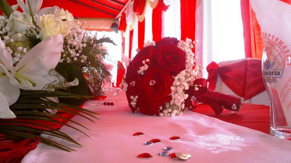 Hotel Rosi Gusinje ภายนอก รูปภาพ