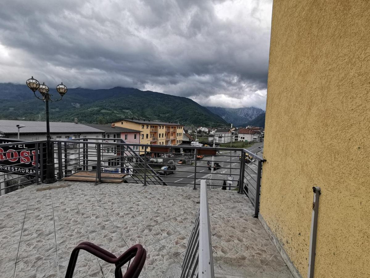 Hotel Rosi Gusinje ภายนอก รูปภาพ