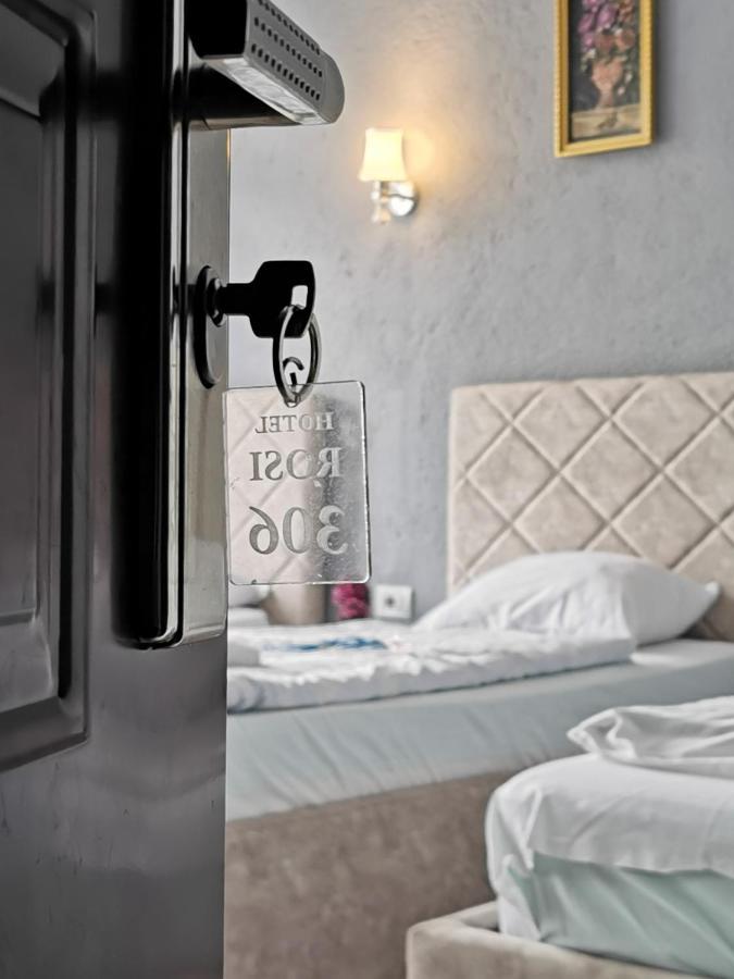 Hotel Rosi Gusinje ภายนอก รูปภาพ